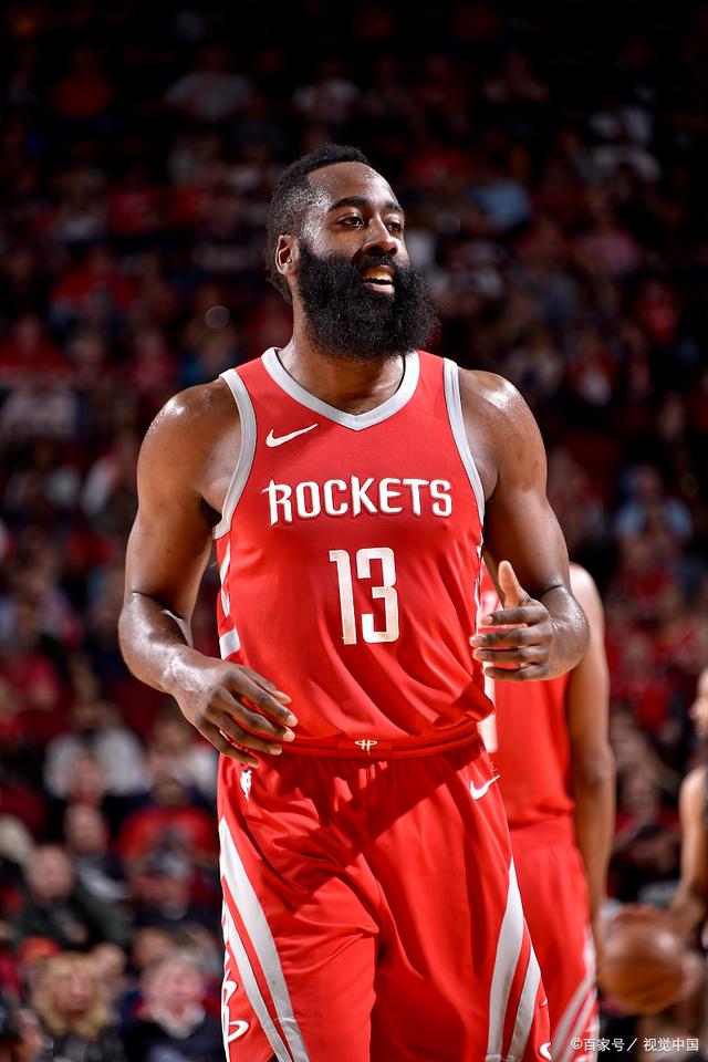 记者：申花今天下午飞赴天津，于汉超、戴伟浚等人随队出征（记者：申花今日下午启程赴津，于汉超、戴伟浚等随队出征）