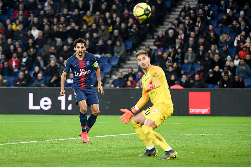 伤愈复出，卡瓦尼时隔两个月再次代表博卡出场并打进一粒点球（复出即破门：卡瓦尼两月后重返博卡并点射建功）