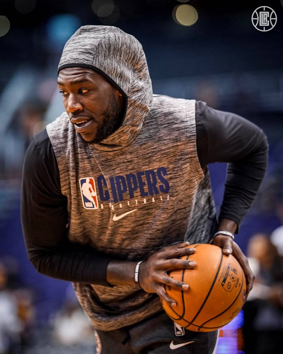 FIFPRO年度最佳11人：登贝莱、姆巴佩、亚马尔领衔，贝林厄姆入围（FIFPRO年度最佳11人候选公布：姆巴佩、登贝莱、亚马尔领衔，贝林厄姆在列）