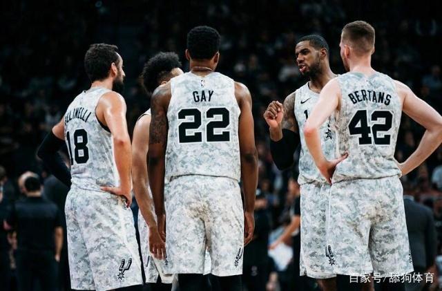 巴黎锋线全场压制（巴黎锋线统治全场）