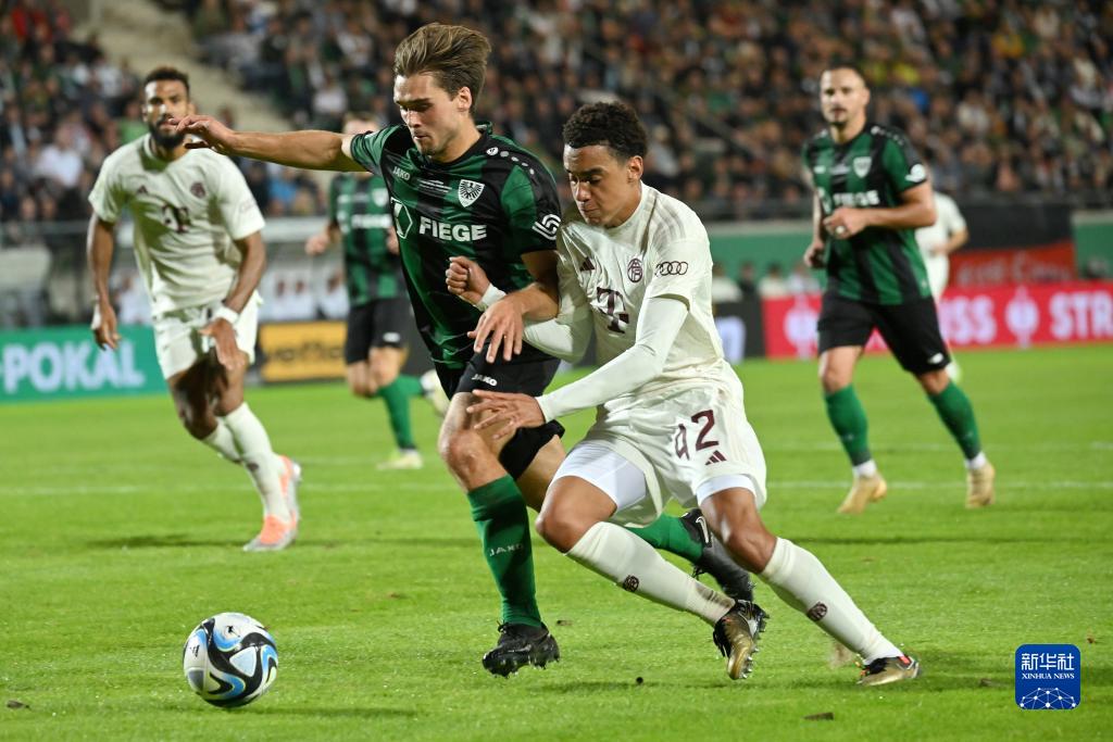 喜鹊9000万招揽谢什科，曼联理智退场是上策！