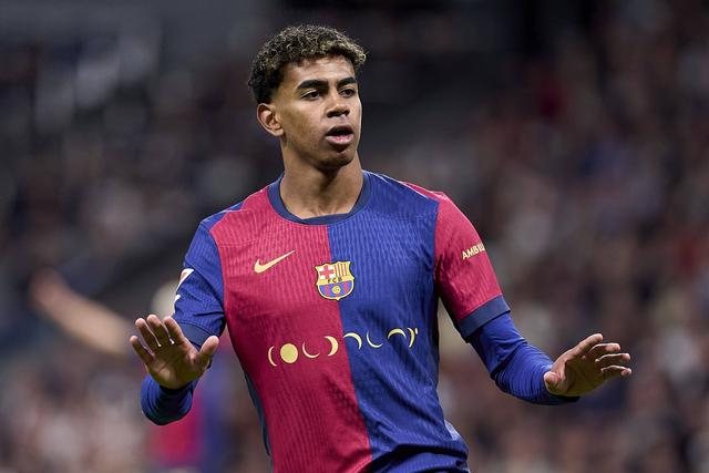 雅虎：有消息称一家中国俱乐部向拉斐尔开出很丰厚的合同报价（雅虎称一支中国俱乐部向拉斐尔提供高薪合约）