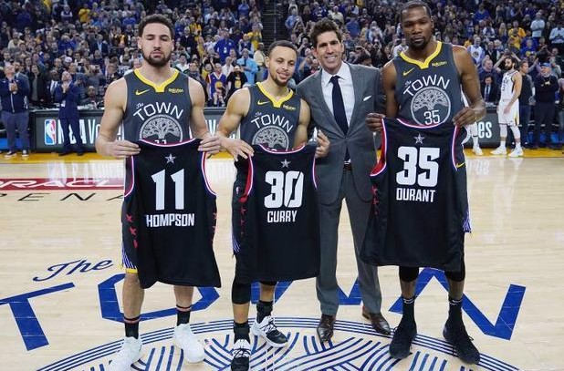 NBA球员数据统计：助攻、得分、篮板排行,（NBA球员数据一览：得分、助攻与篮板榜单）