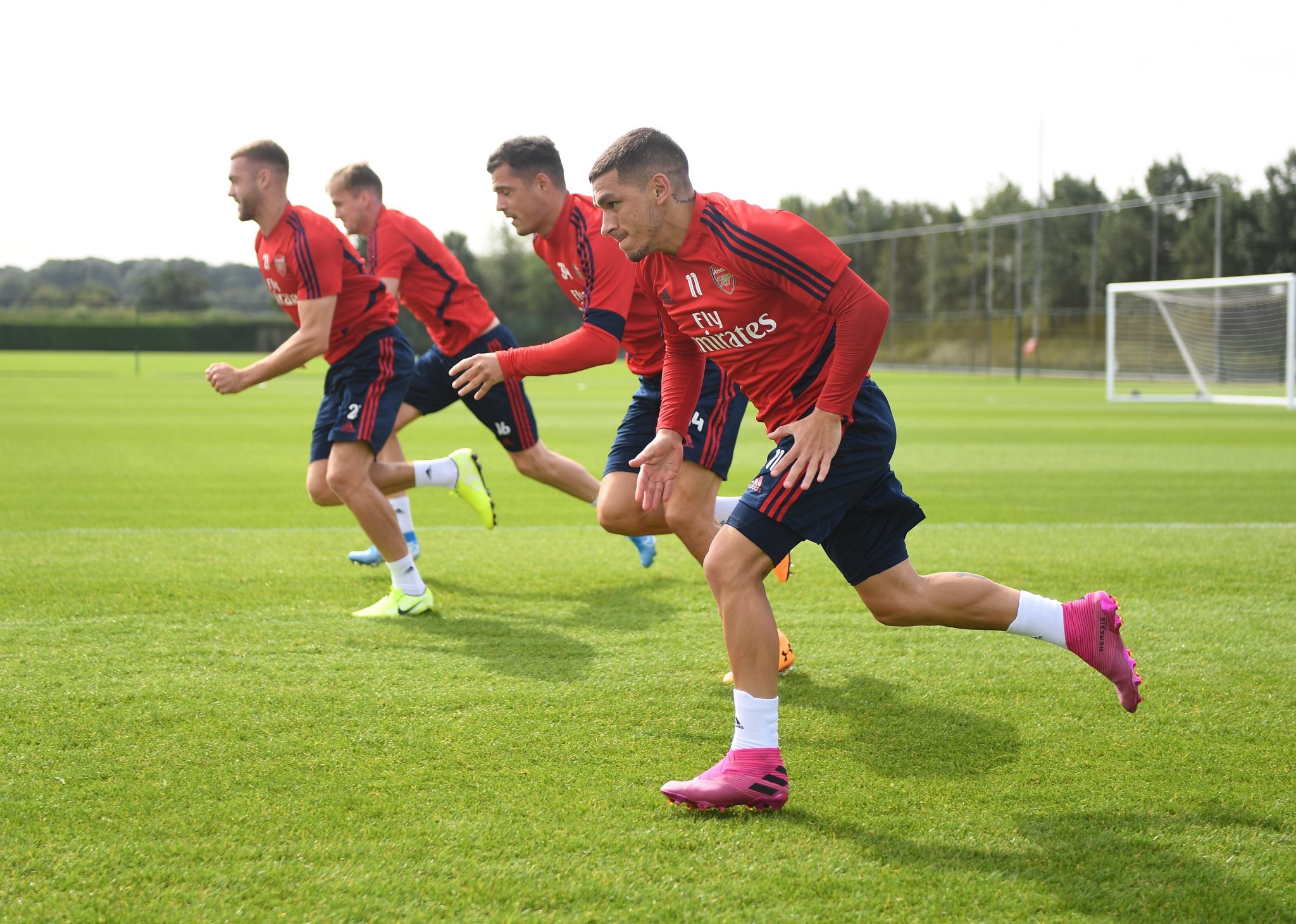 米兰vs拉齐奥首发：莱奥、恩昆库首发， 拉比奥出战（米兰战拉齐奥首发公布：莱奥、恩昆库先发，拉比奥出场）