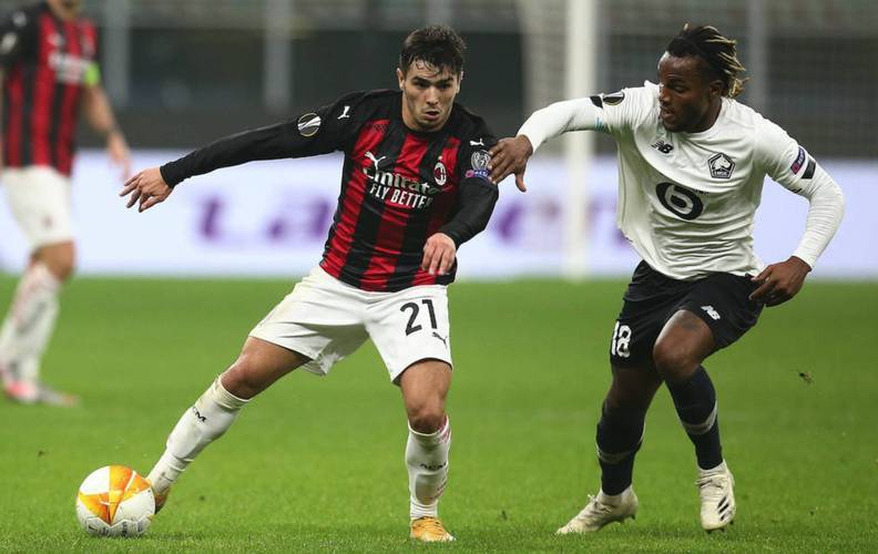 巴萨本赛季13次射门中框，与拜仁、米兰并列五大联赛球队最多（巴萨本季13次射门中框，和拜仁、米兰并列五大联赛之最）