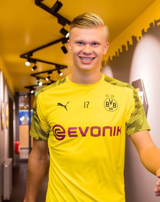 篮球NBA球员合约更新信息公开