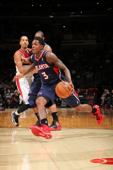 体育巴黎奥运会开幕式举行 中国体育代表团亮相