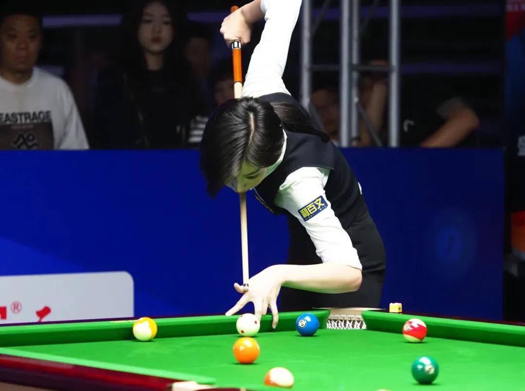 体育巴黎奥运会开幕式举行 中国体育代表团亮相