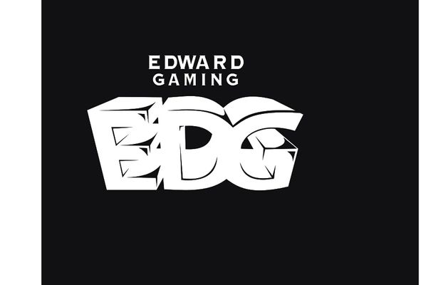 首场比赛中 首场比赛中